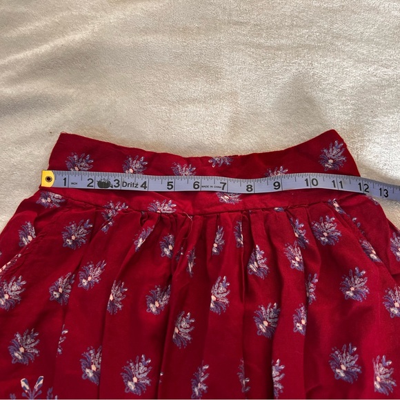 Japna Red Floral Small Mini Skirt w/lining and side pockets - Picture 9 of 9